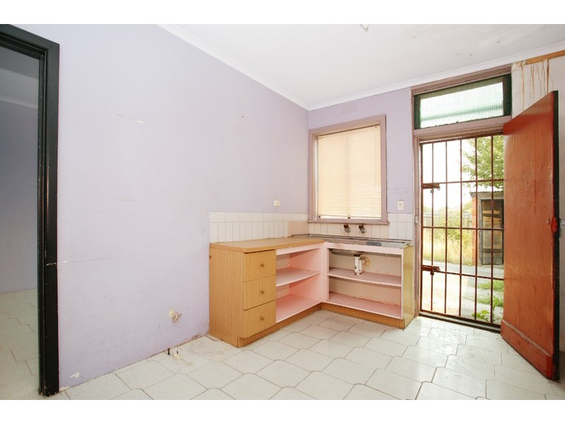 5 Roff Street, Reservoir VIC 3073