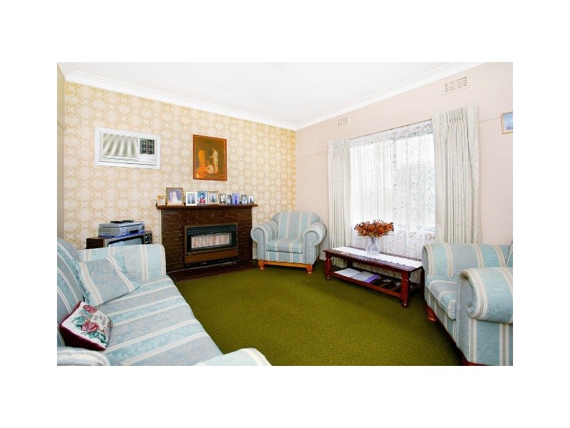 6 Melbourne Avenue, Glenroy VIC 3046