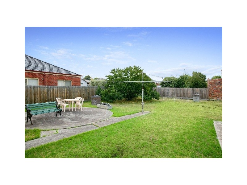 6 Melbourne Avenue, Glenroy VIC 3046