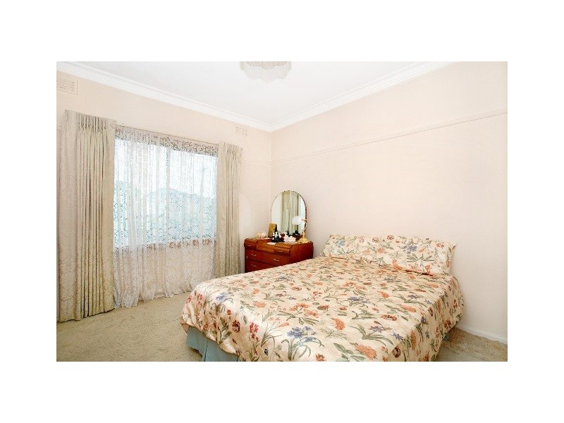 6 Melbourne Avenue, Glenroy VIC 3046