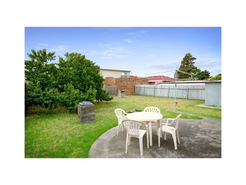 6 Melbourne Avenue, Glenroy VIC 3046