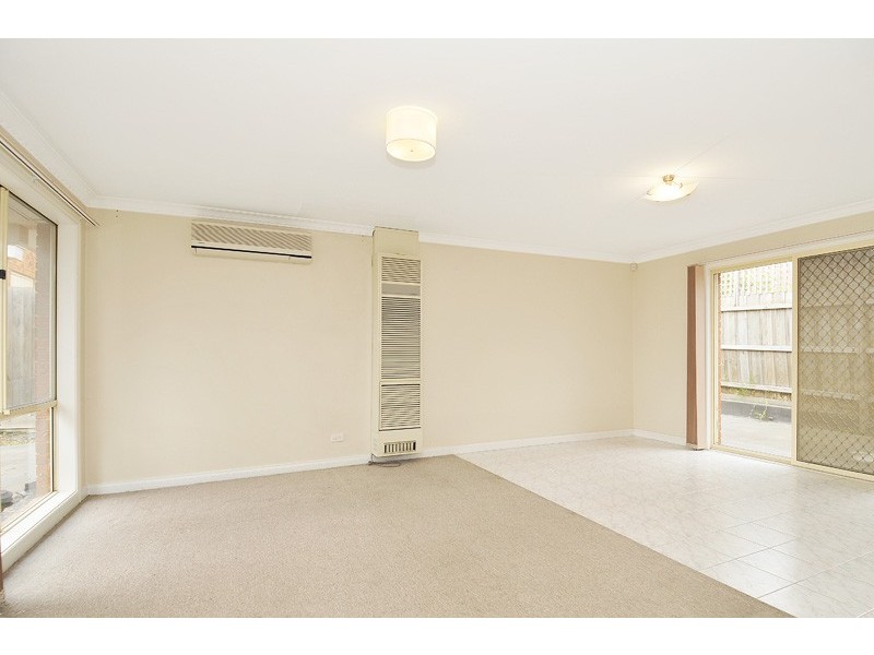 3/76B Purinuan Road, Reservoir VIC 3073