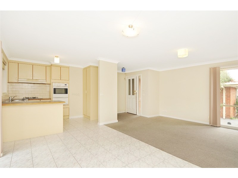 3/76B Purinuan Road, Reservoir VIC 3073