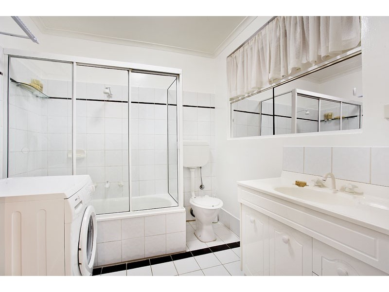 4/35 Grange Road, Fairfield VIC 3078
