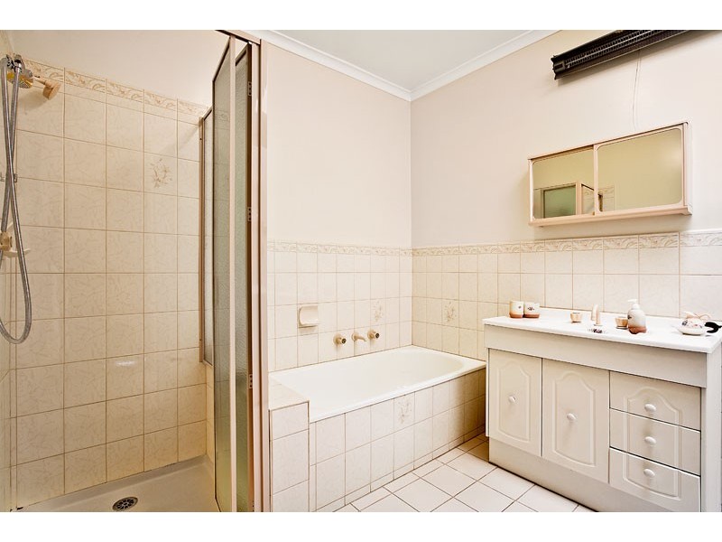 1 / 77 Collins Street, Thornbury VIC 3071