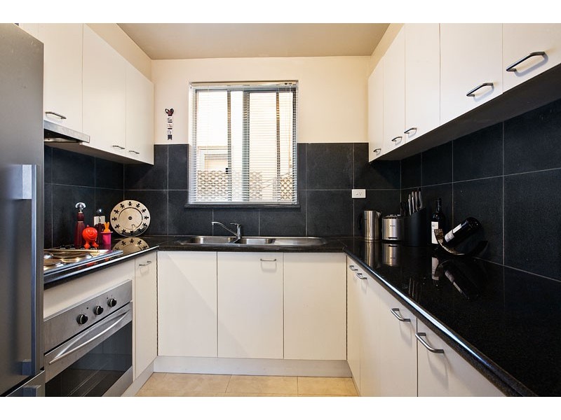 4 / 11 Kemp Street, Thornbury VIC 3071