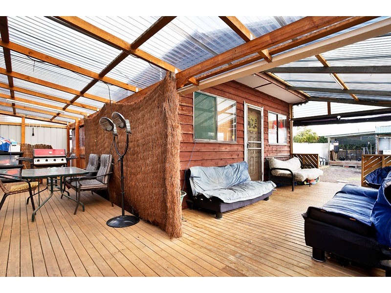 25 Laha Crescent, Preston VIC 3072