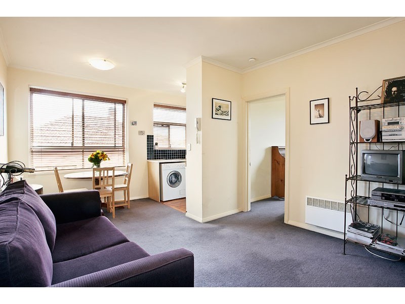 15/14 Hutton Street, Thornbury VIC 3071