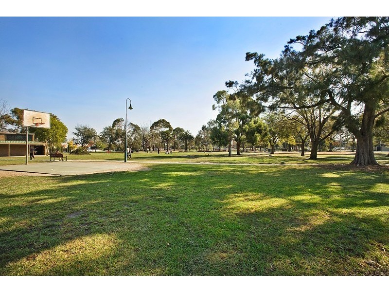 2/120 Dundas Street, Thornbury VIC 3071