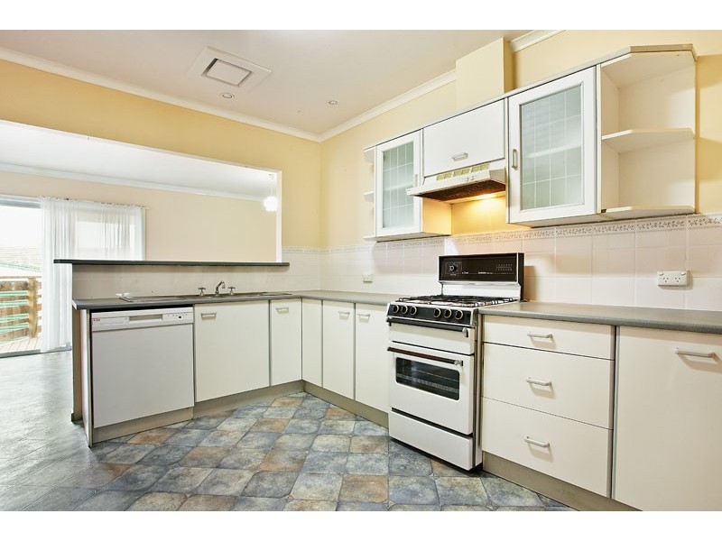 35 Clingin Street, Reservoir VIC 3073