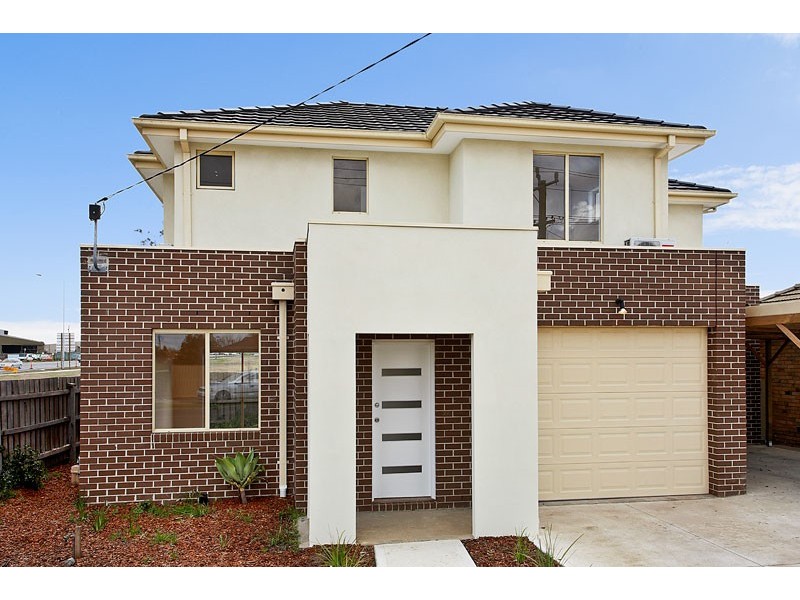 1/2 Tunaley Parade, Reservoir VIC 3073