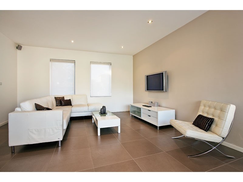 1 Academy Avenue, Reservoir VIC 3073