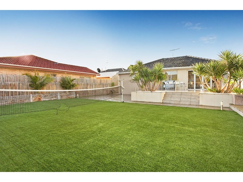 1 Academy Avenue, Reservoir VIC 3073