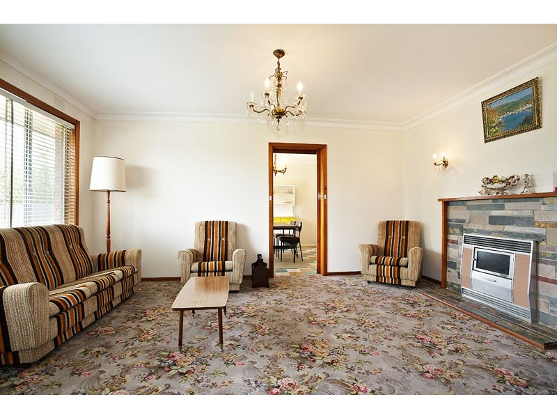 21 Merrilands Road, Reservoir VIC 3073