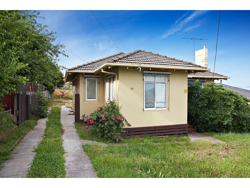 43 Laha Crescent, Preston VIC 3072