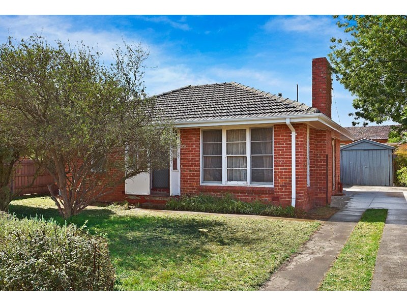 4 Shakespeare Grove, Heidelberg Heights VIC 3081