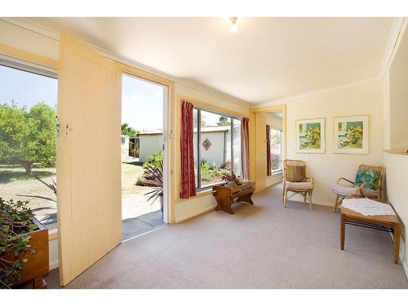 19 Tambo Avenue, Reservoir VIC 3073