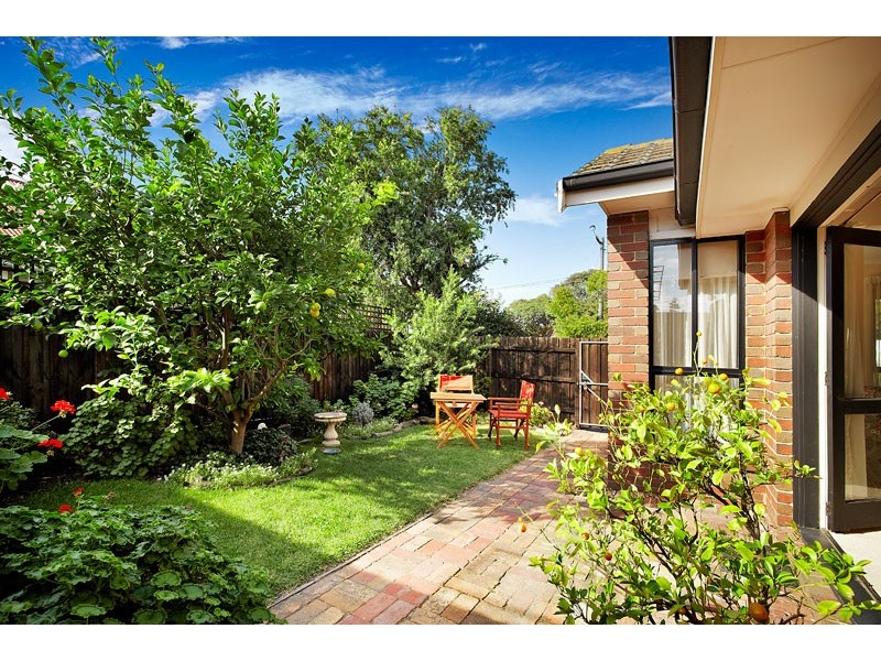 2/1 Orient Grove, Preston West VIC 3072