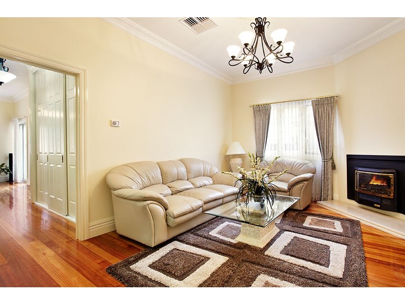 18 Pender Street, Preston VIC 3072