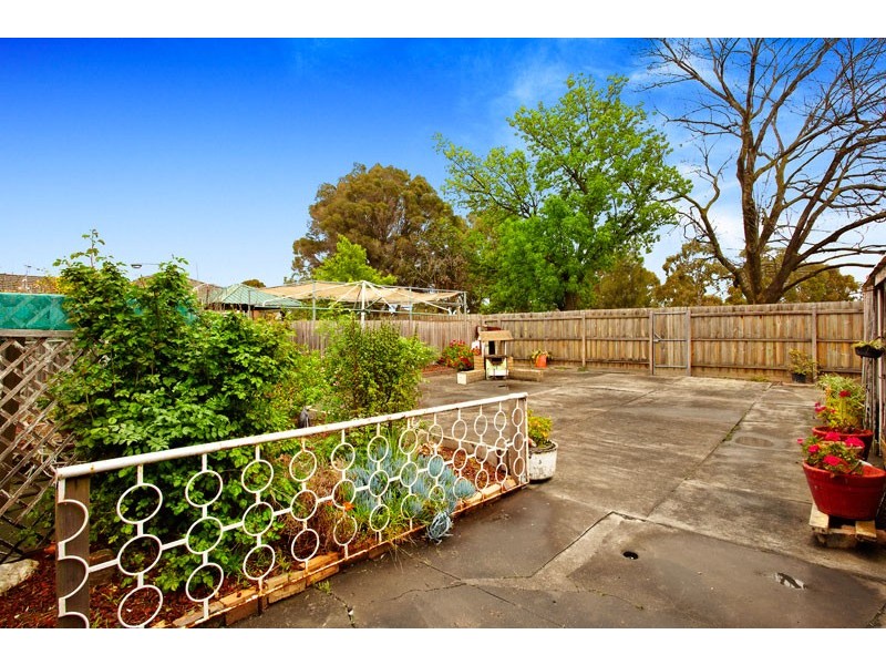 45 Lloyd Avenue, Reservoir VIC 3073