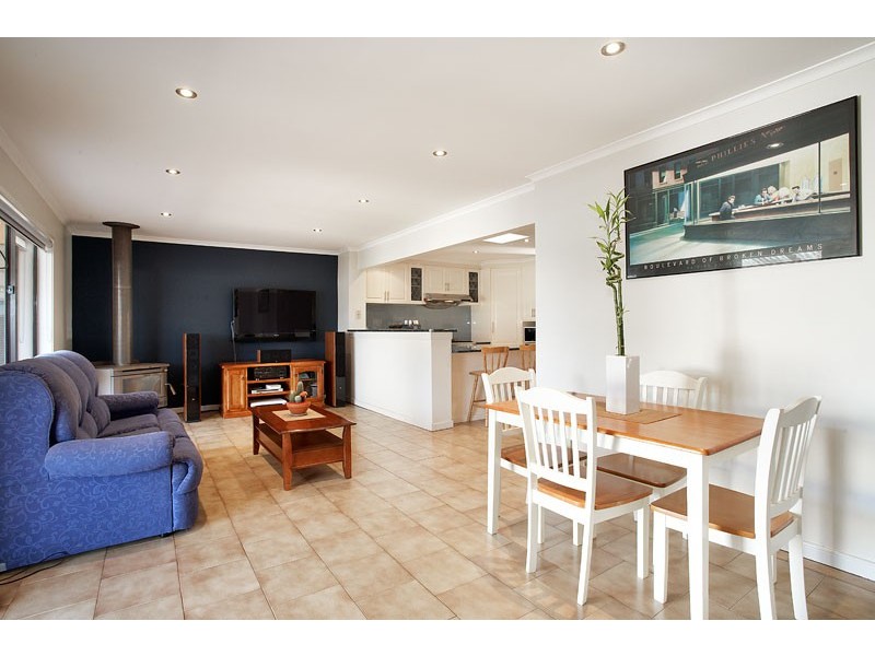 23 Brentwood Avenue, Lalor VIC 3075