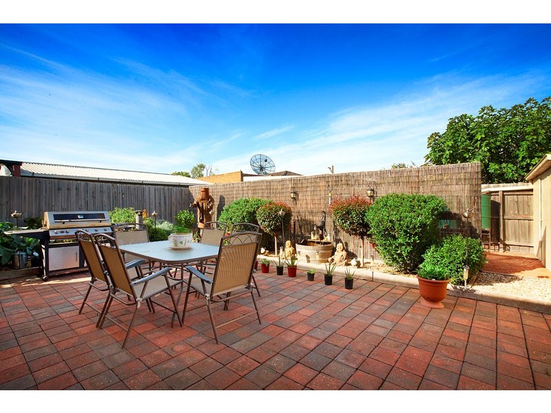 23 Brentwood Avenue, Lalor VIC 3075