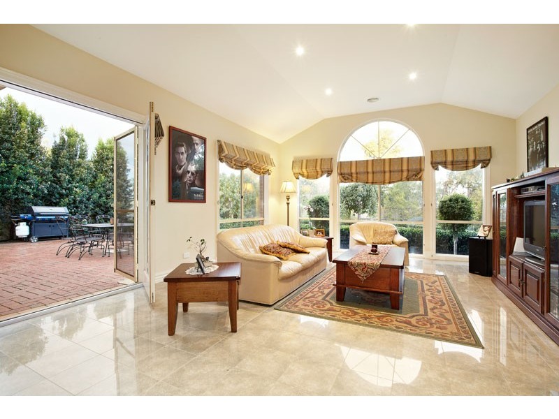 15 River Park Court, Werribee VIC 3030