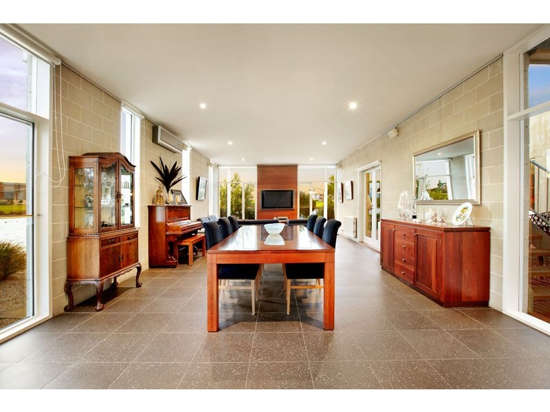 29 Panorama Way, Sanctuary Lakes VIC 3030