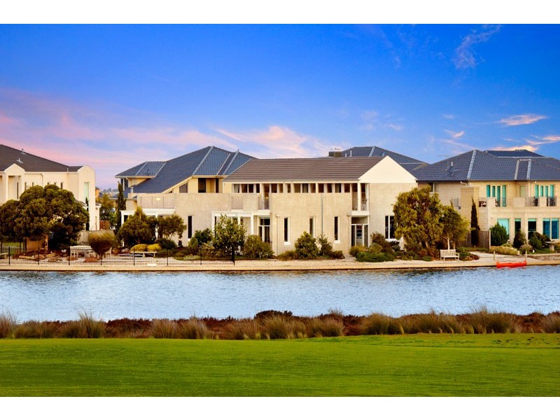 29 Panorama Way, Sanctuary Lakes VIC 3030