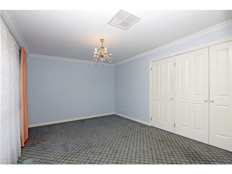 12B Gregory Grove, Preston VIC 3072