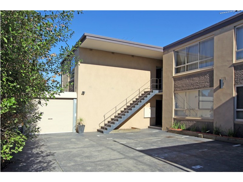 7/4 Dundas Street, Thornbury VIC 3071