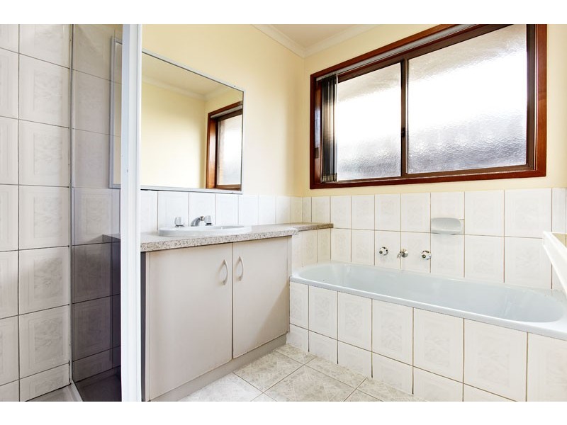 1/22 Elm Street, Preston VIC 3072