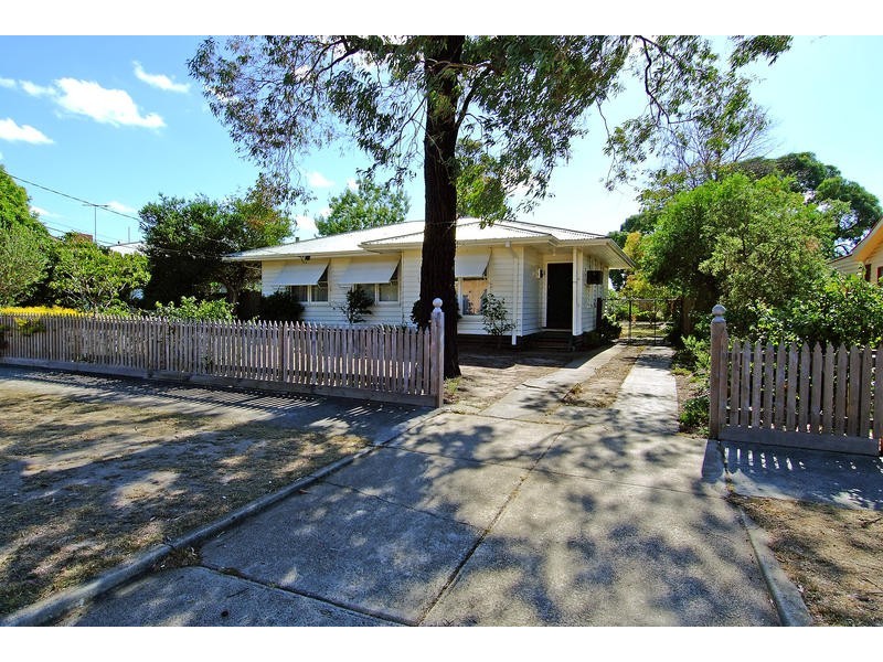 68 Strathmerton Street, Reservoir VIC 3073