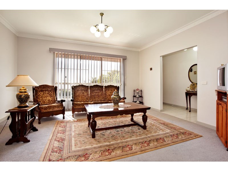 65 Telopea Crescent, Mill Park VIC 3082