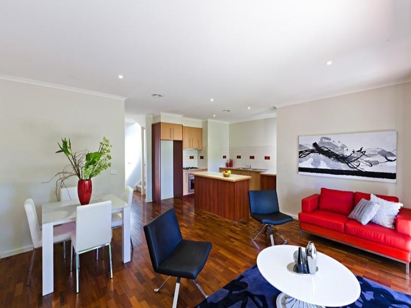 2/68 Northernhay Street, Reservoir VIC 3073