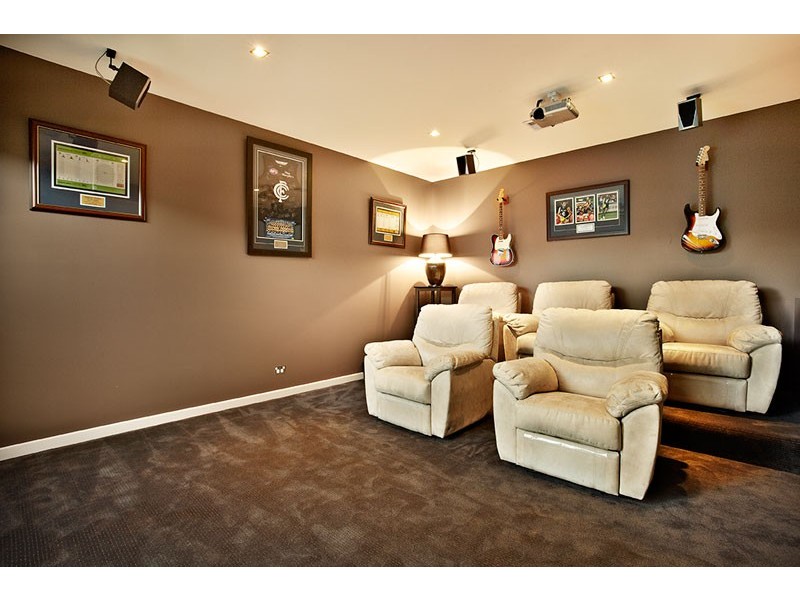 2 Speargrass Street, Maribyrnong VIC 3032