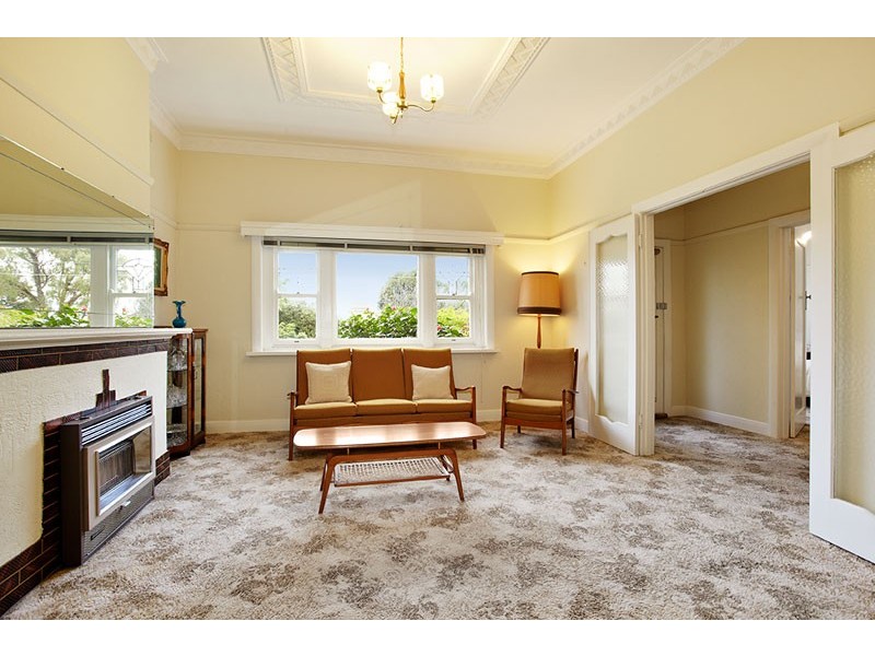 5 Kinkora Road, Reservoir VIC 3073