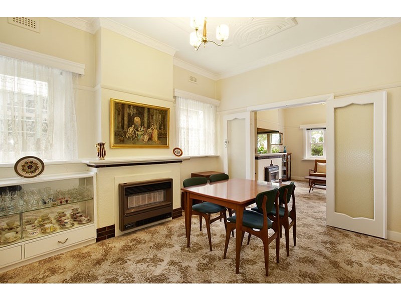 5 Kinkora Road, Reservoir VIC 3073