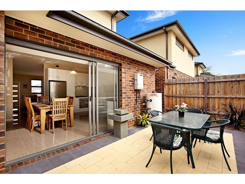 26A Glasgow Avenue, Reservoir VIC 3073