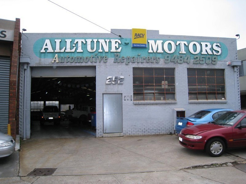 252 Plenty Road, Preston VIC 3072