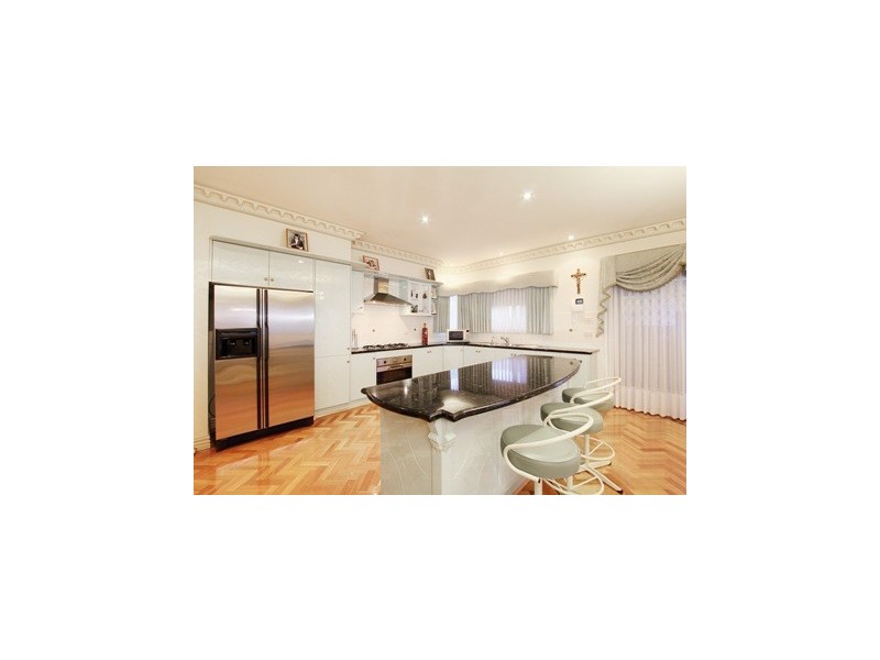 25 Oakden Drive, Bundoora VIC 3083