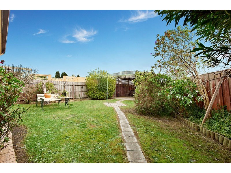 35 Rosenthal Crescent, Reservoir VIC 3073