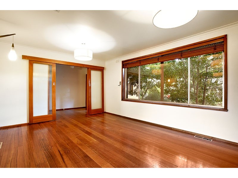 2 Churchill Avenue, Reservoir VIC 3073