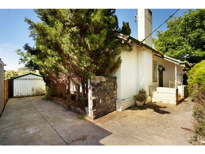 90 Raglan Street, Preston VIC 3072