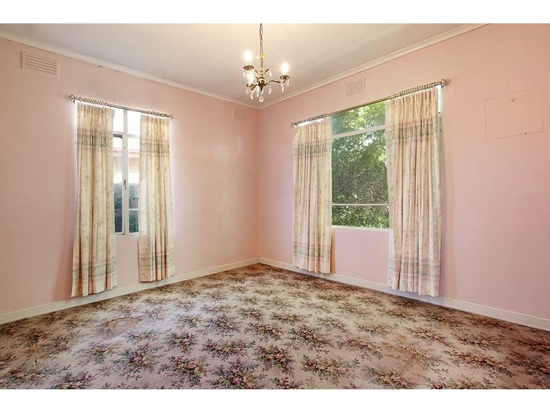 90 Raglan Street, Preston VIC 3072