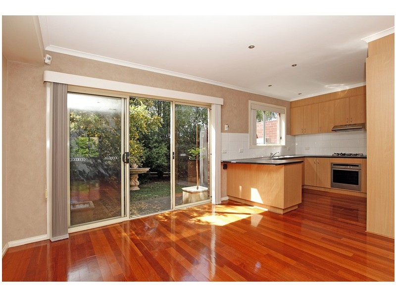 3/57 Purinuan Road, Reservoir VIC 3073