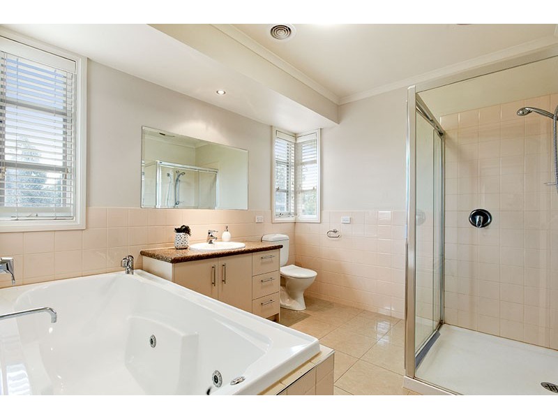 29 The Common, Macleod VIC 3085