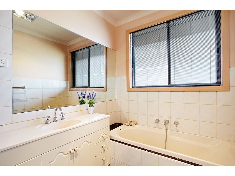 7 Celeste Place, South Morang VIC 3752