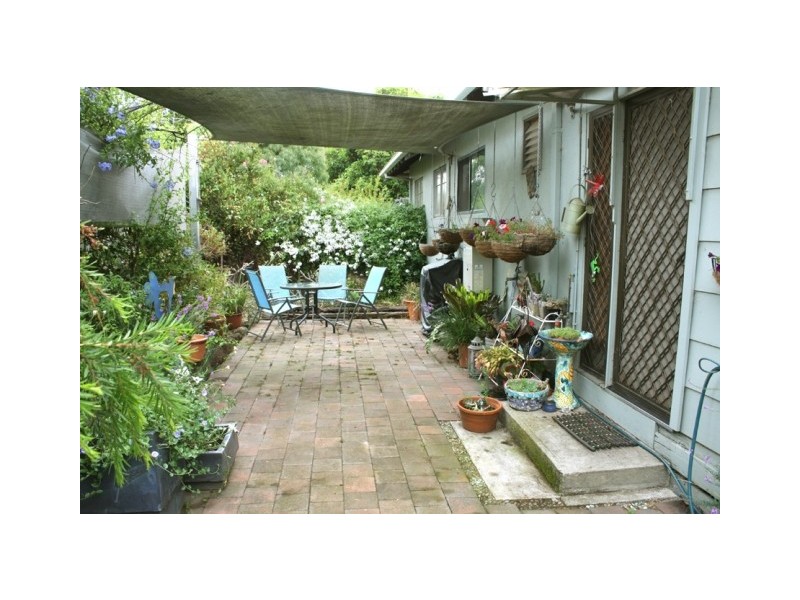 6 Clingin Street, Reservoir VIC 3073