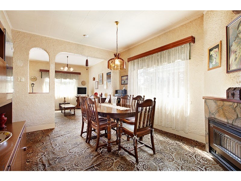 10 Willow Grove, Coburg VIC 3058